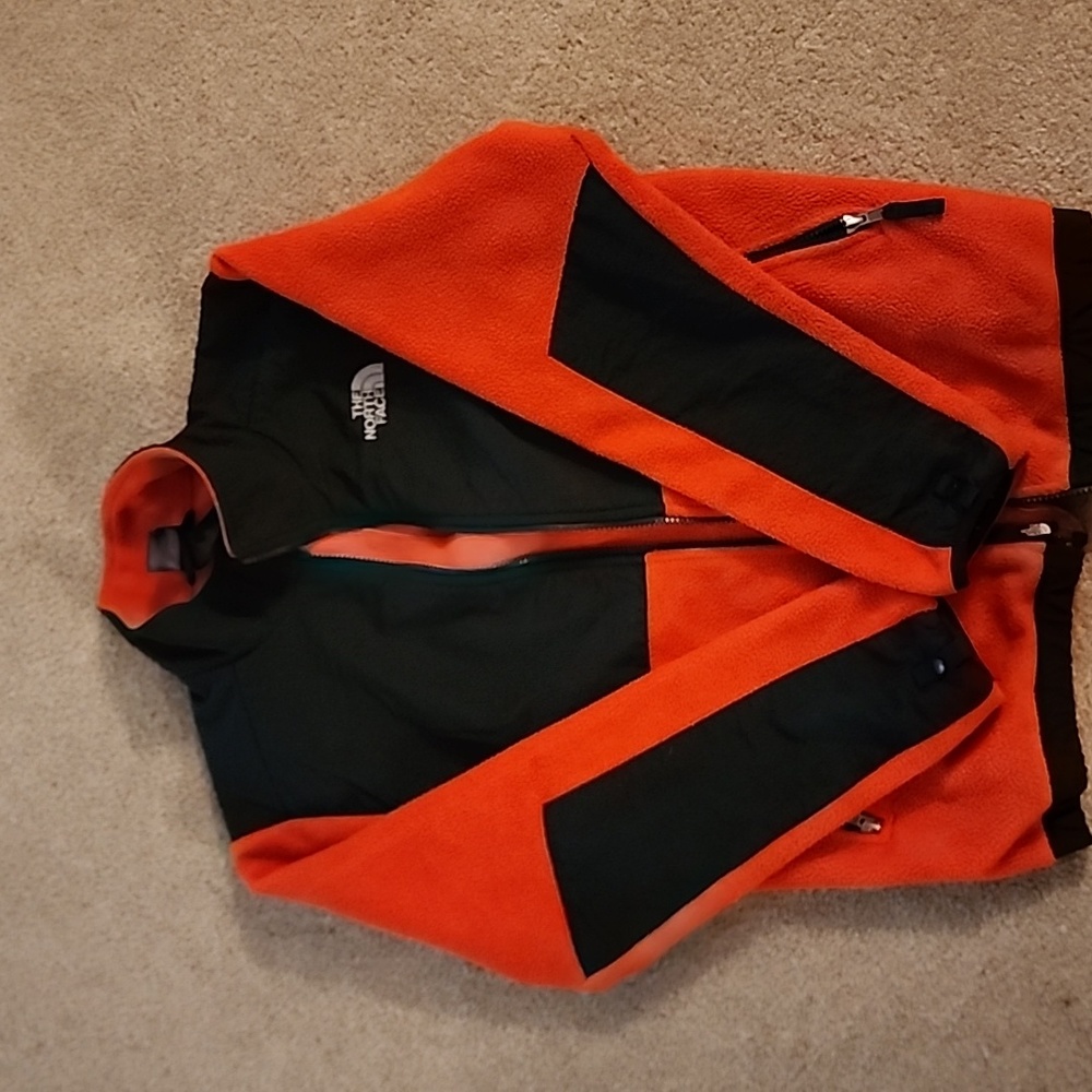 Boys North Face coat size large